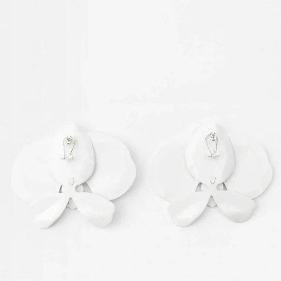 ZARA RAISED FLOWER EARRINGS - Picture 4 of 5